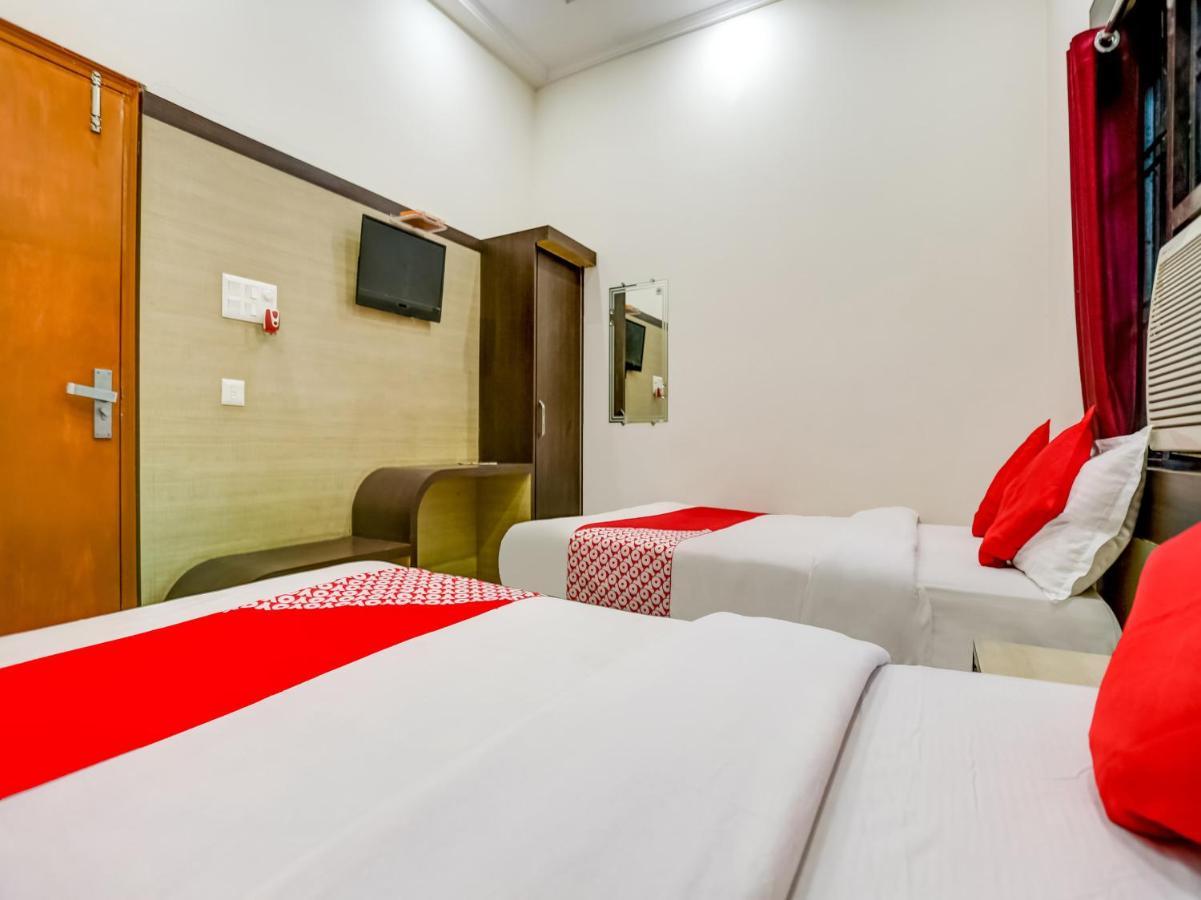 Oyo 75850 Vishwanath Guest House พาราณสี ภายนอก รูปภาพ