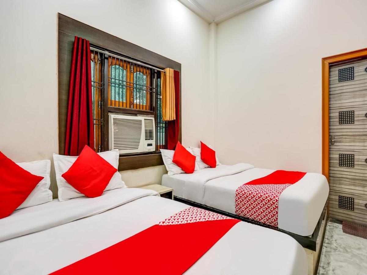 Oyo 75850 Vishwanath Guest House พาราณสี ภายนอก รูปภาพ