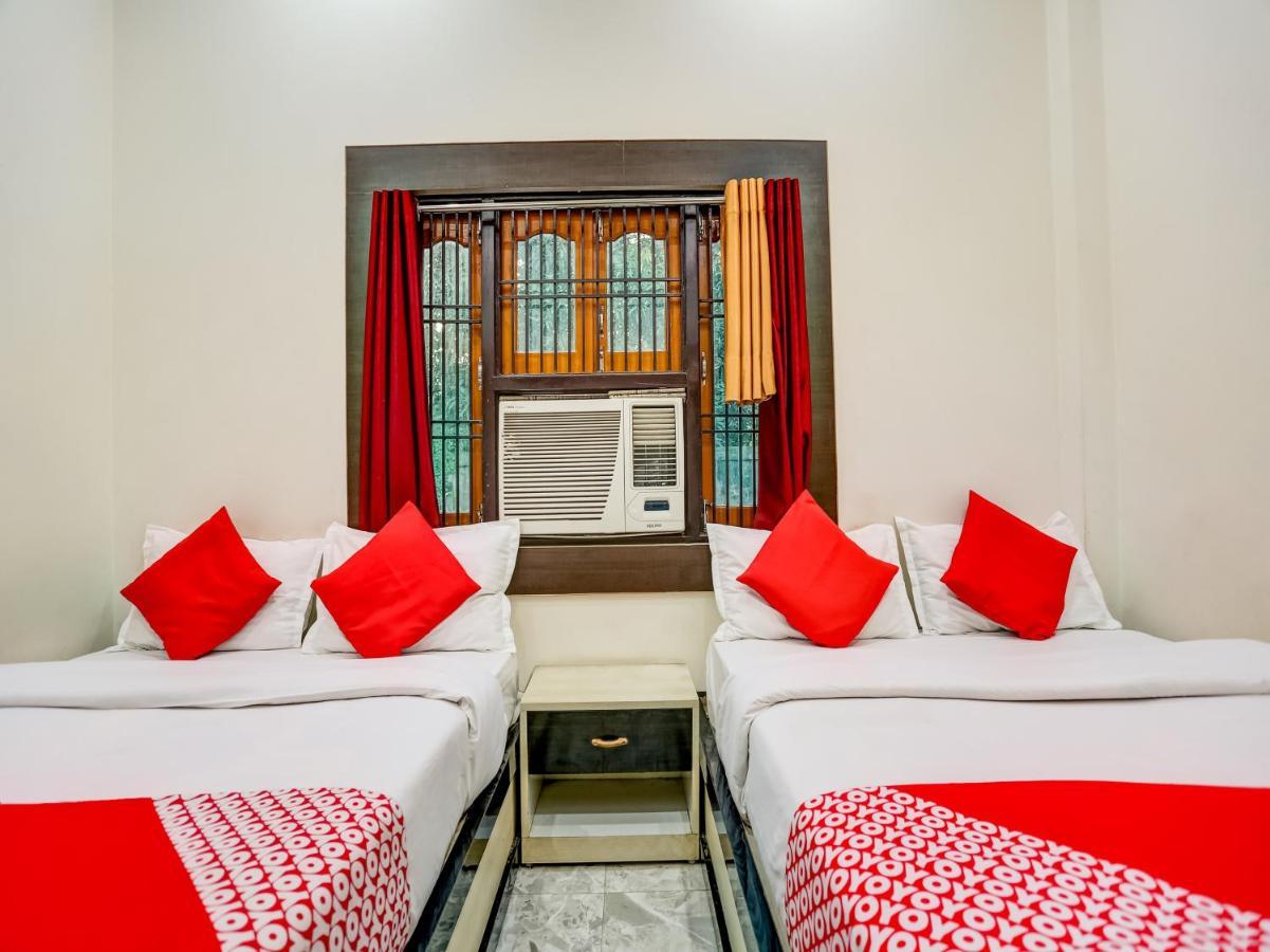 Oyo 75850 Vishwanath Guest House พาราณสี ภายนอก รูปภาพ