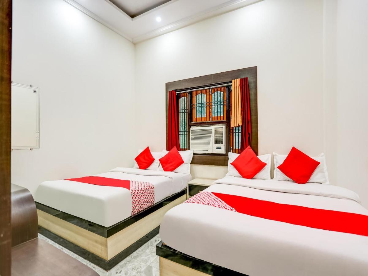 Oyo 75850 Vishwanath Guest House พาราณสี ภายนอก รูปภาพ